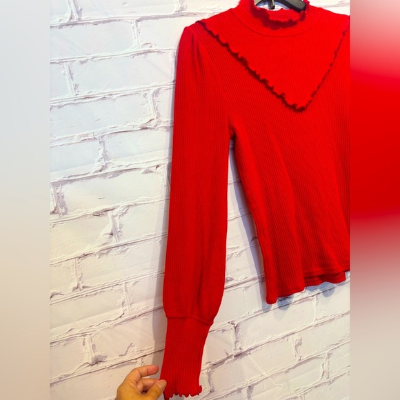 Free People “Love Struck” Ruffle Turtleneck Top in bold red Size Small - Picture 5 of 7